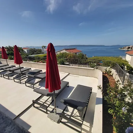 Infinity Pool, Stunning Sea View Terrace Ap3 Apartman Trogir