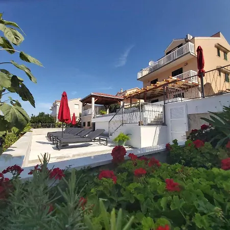 Infinity Pool, Stunning Sea View Terrace Ap3 *
